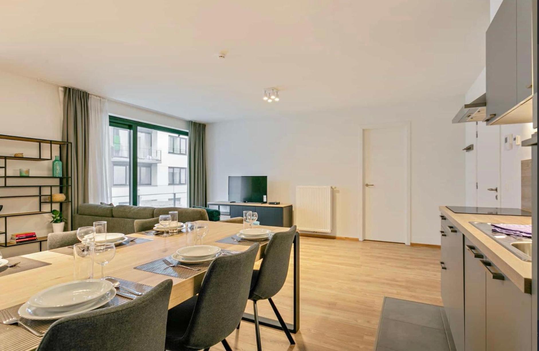 Two Bedroom With Amazing View In Center